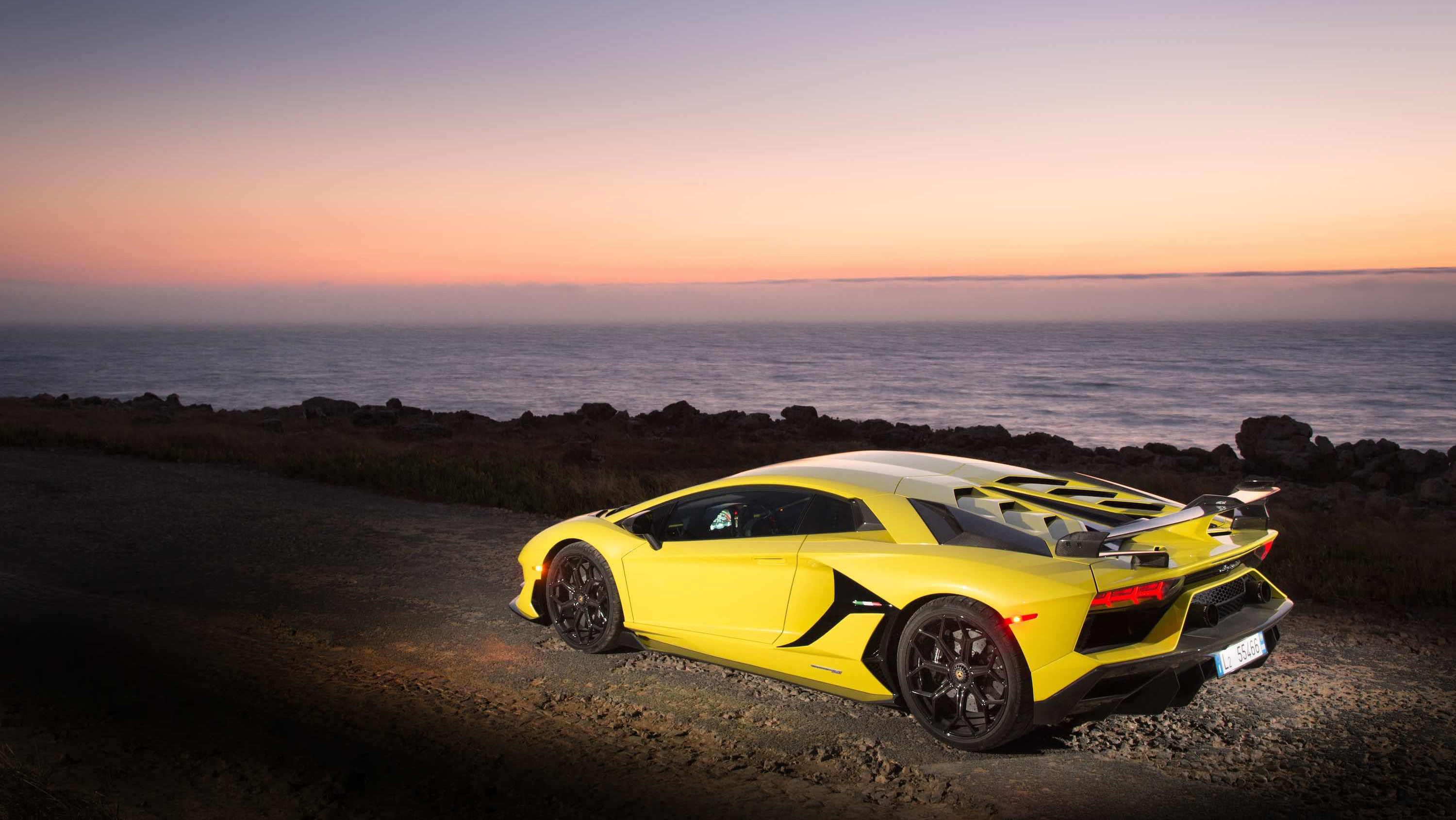 lamborghini_aventador_svj_yellow_road_24.jpg