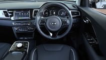medium-11806-kiae-niro-interior.jpg