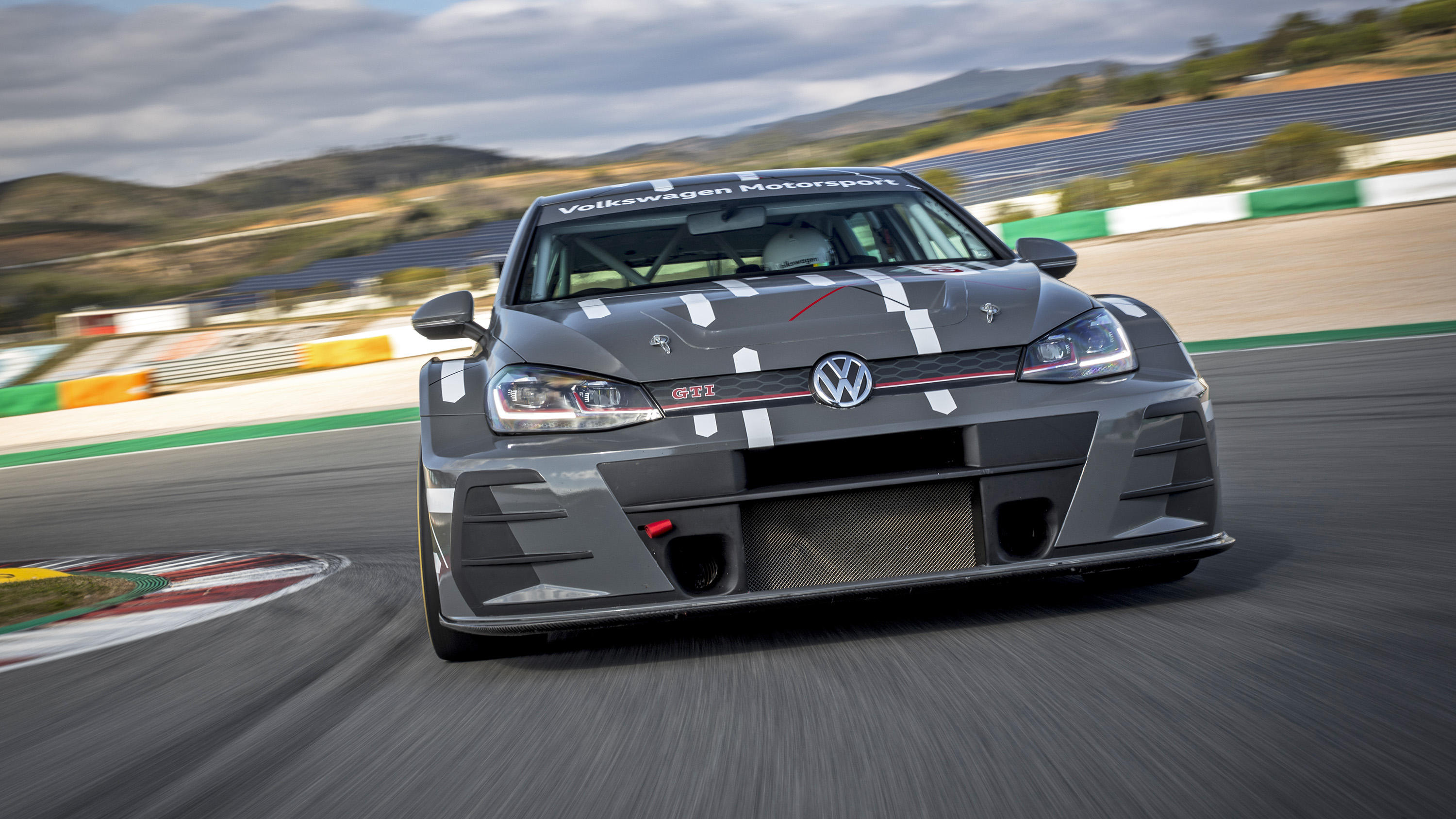 golf_gti_tcr_000784.jpg