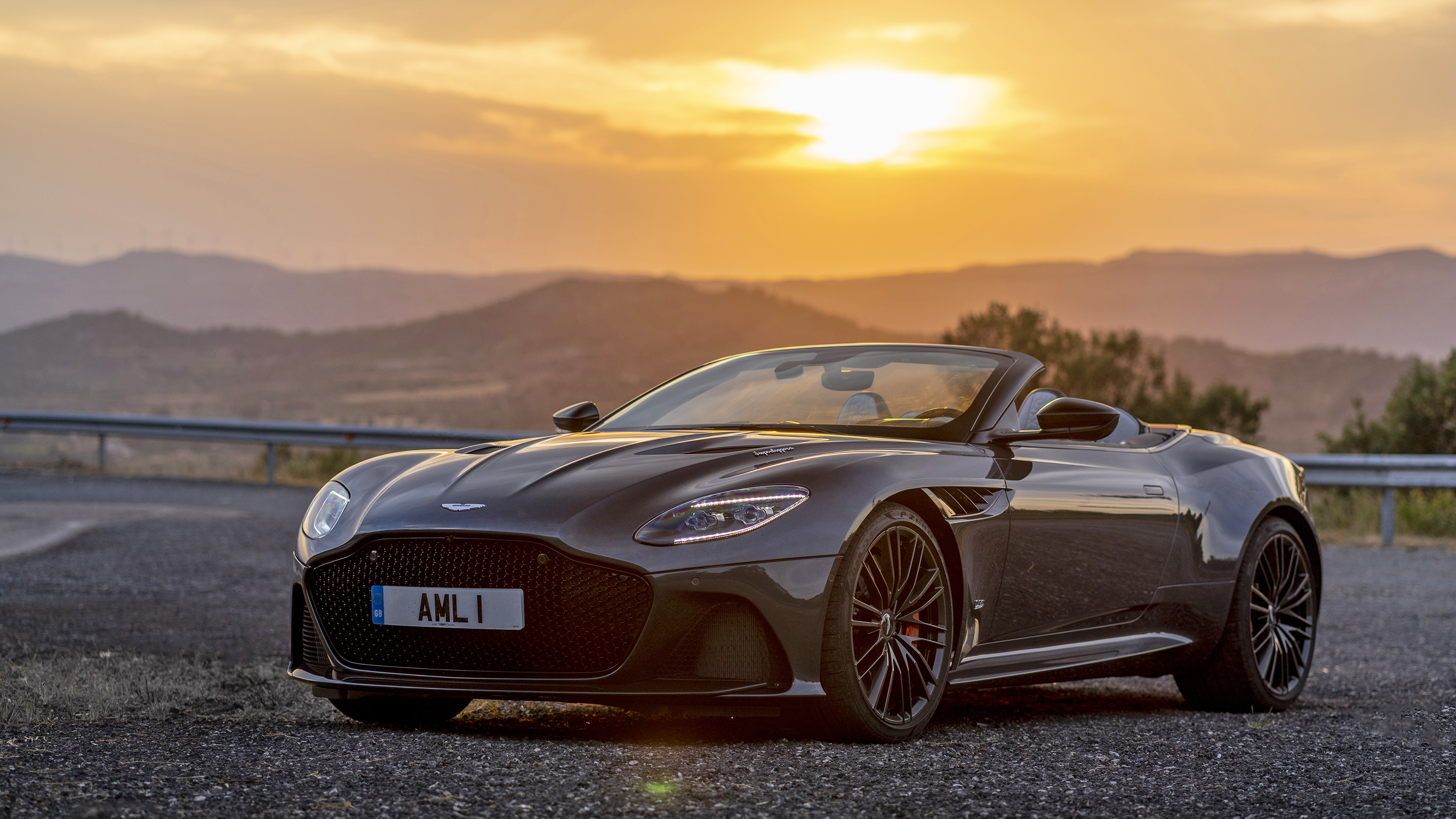 aston-martin-dbs-superleggera-volante-xenon-grey-8-jpg-2.jpg