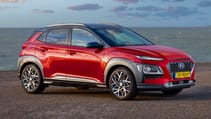 hyundai-kona-hybrid-pulse-red-01.jpg