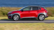 hyundai-kona-hybrid-pulse-red-14.jpg