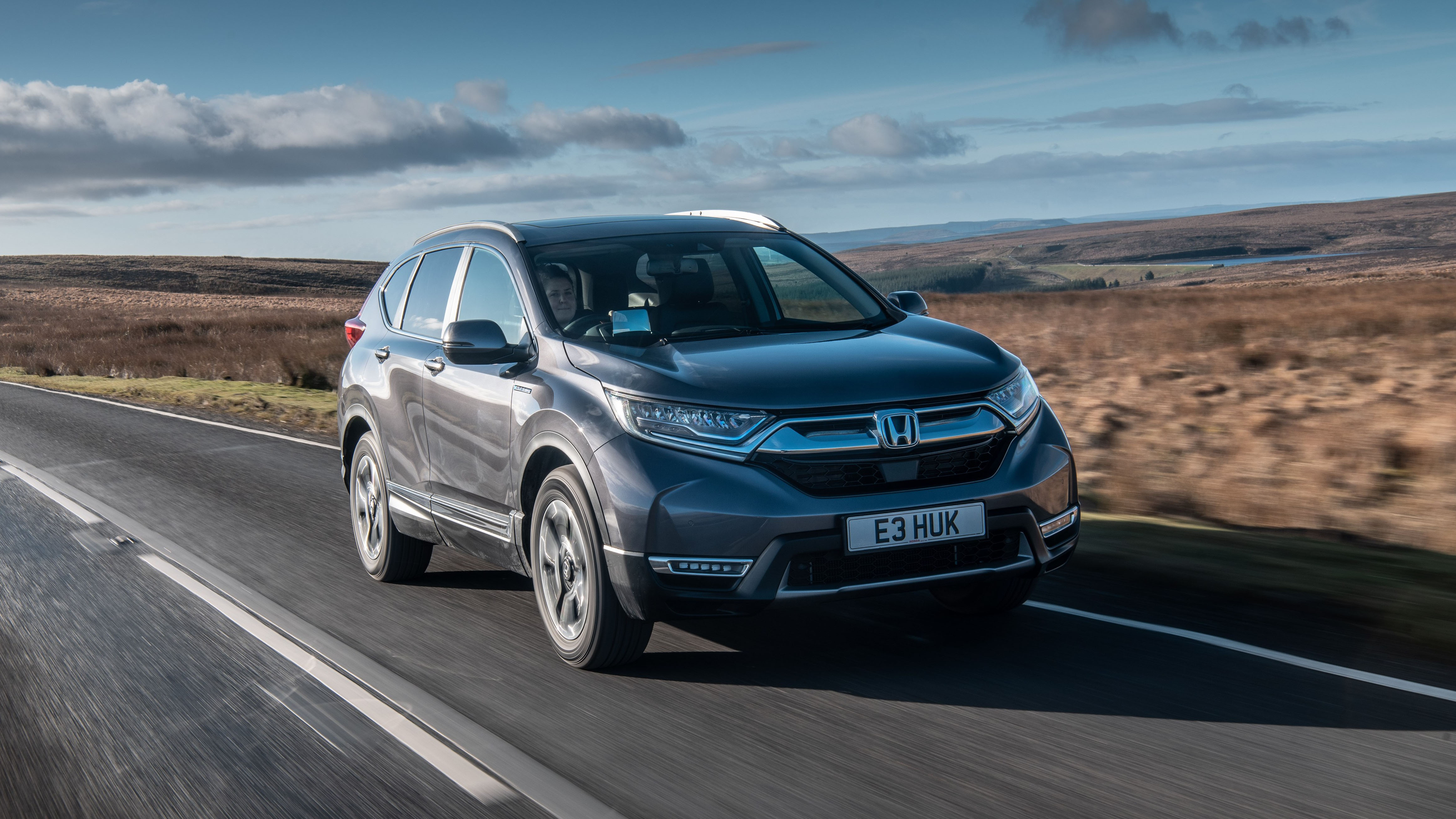 161476_2019_cr-v_hybrid.jpg