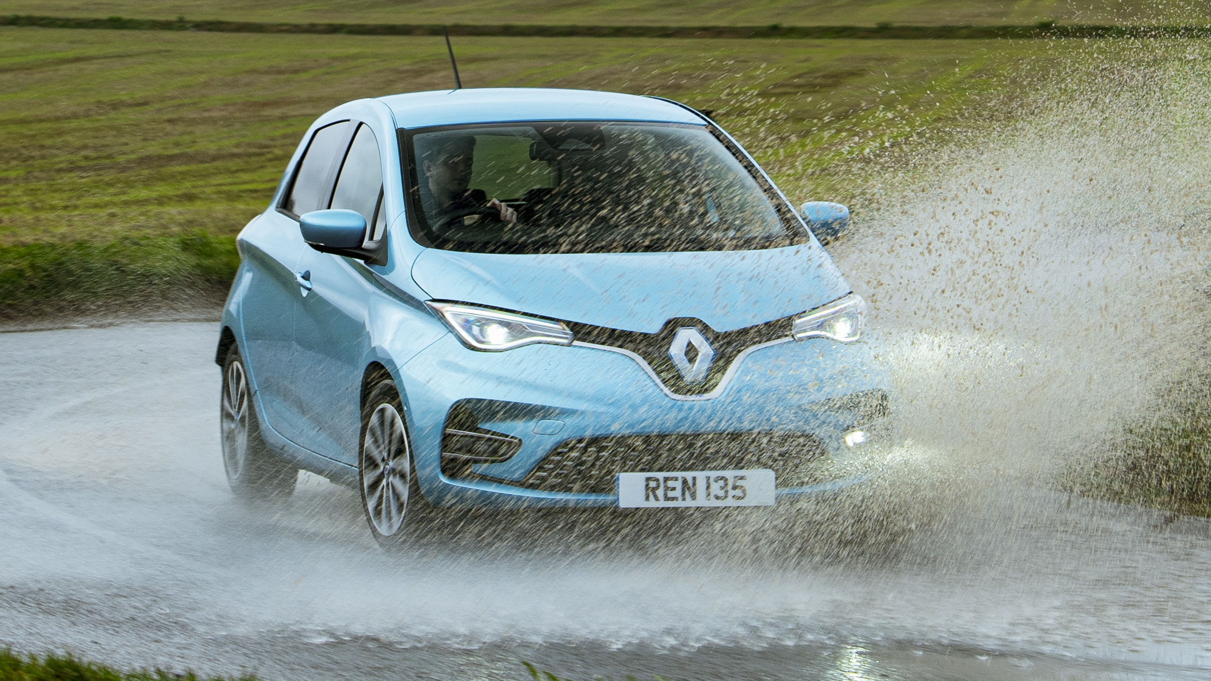 new_renault_zoe-17824.jpg