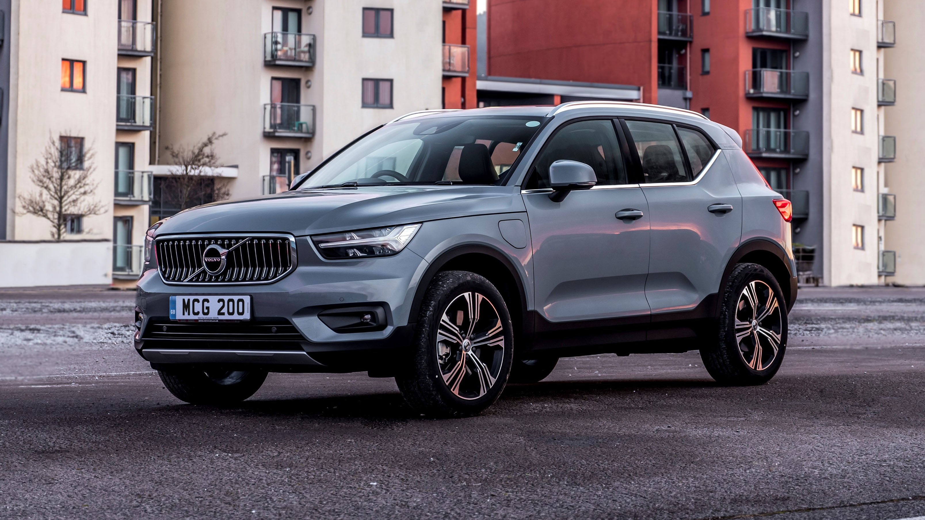 264017_volvo_xc40_recharge_plug-in_hybrid.jpg
