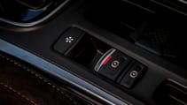 all-new_megane_e-tech_plug-in_hybrid_29.jpg