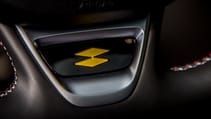 all-new_megane_e-tech_plug-in_hybrid_31.jpg