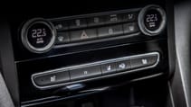 all-new_megane_e-tech_plug-in_hybrid_32.jpg