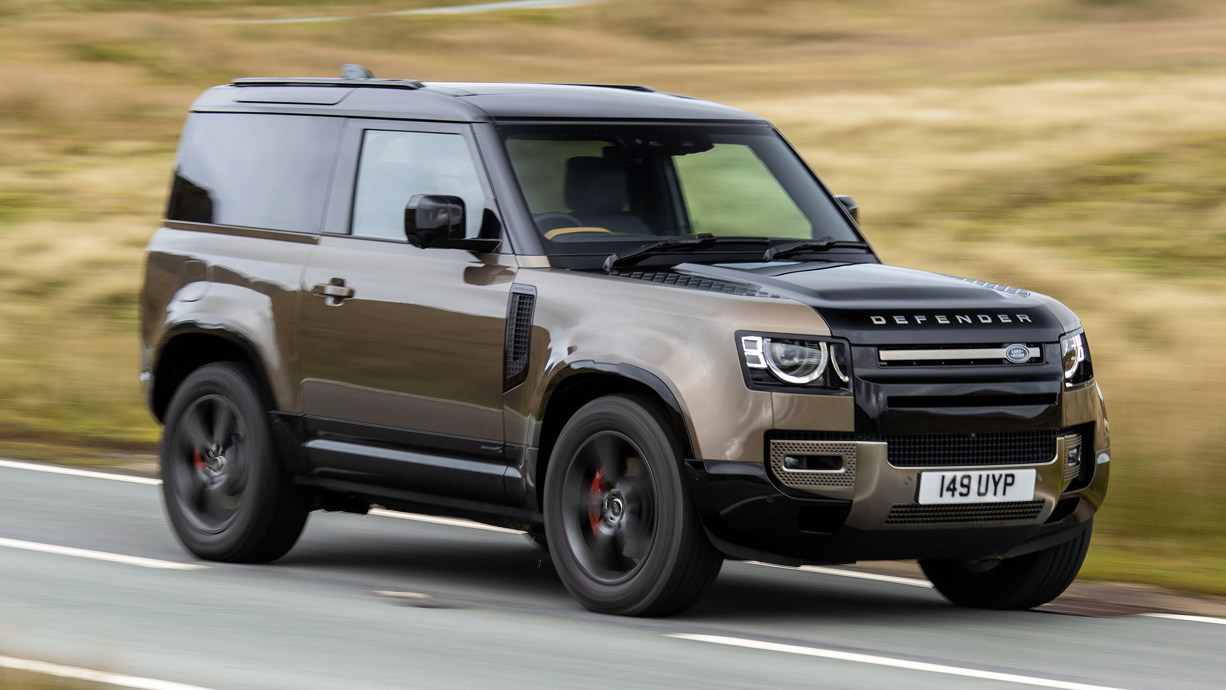 lr_def_90_x_p400_gondwana_stone_driving_281020_030.jpg