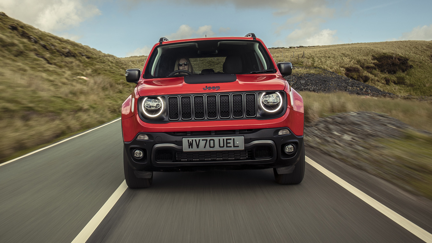 jeep_renegade_trailhawk_4xe_front_dynamic_copy.jpg