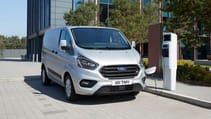 2018_ford_transit_phev_06.jpg
