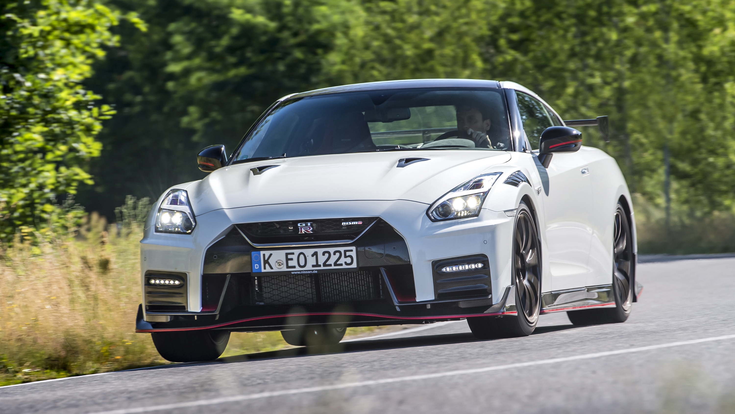 my20_gt-r_nismo_germany_28.jpg