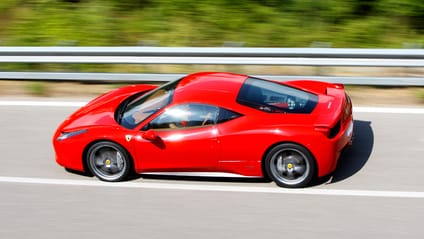 Ferrari 458 Italia: 1m 25s