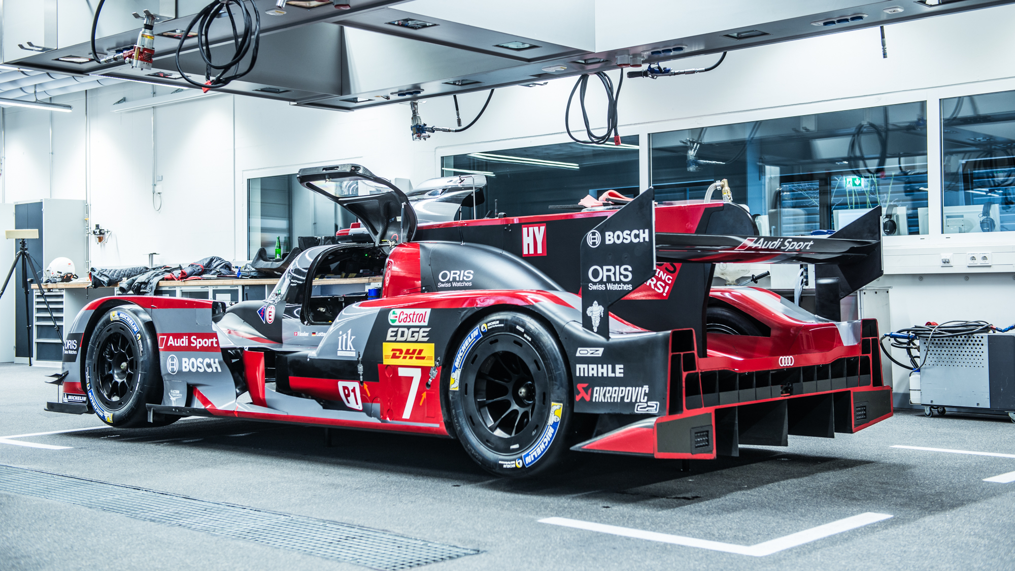 Audi R18 LMP1 car