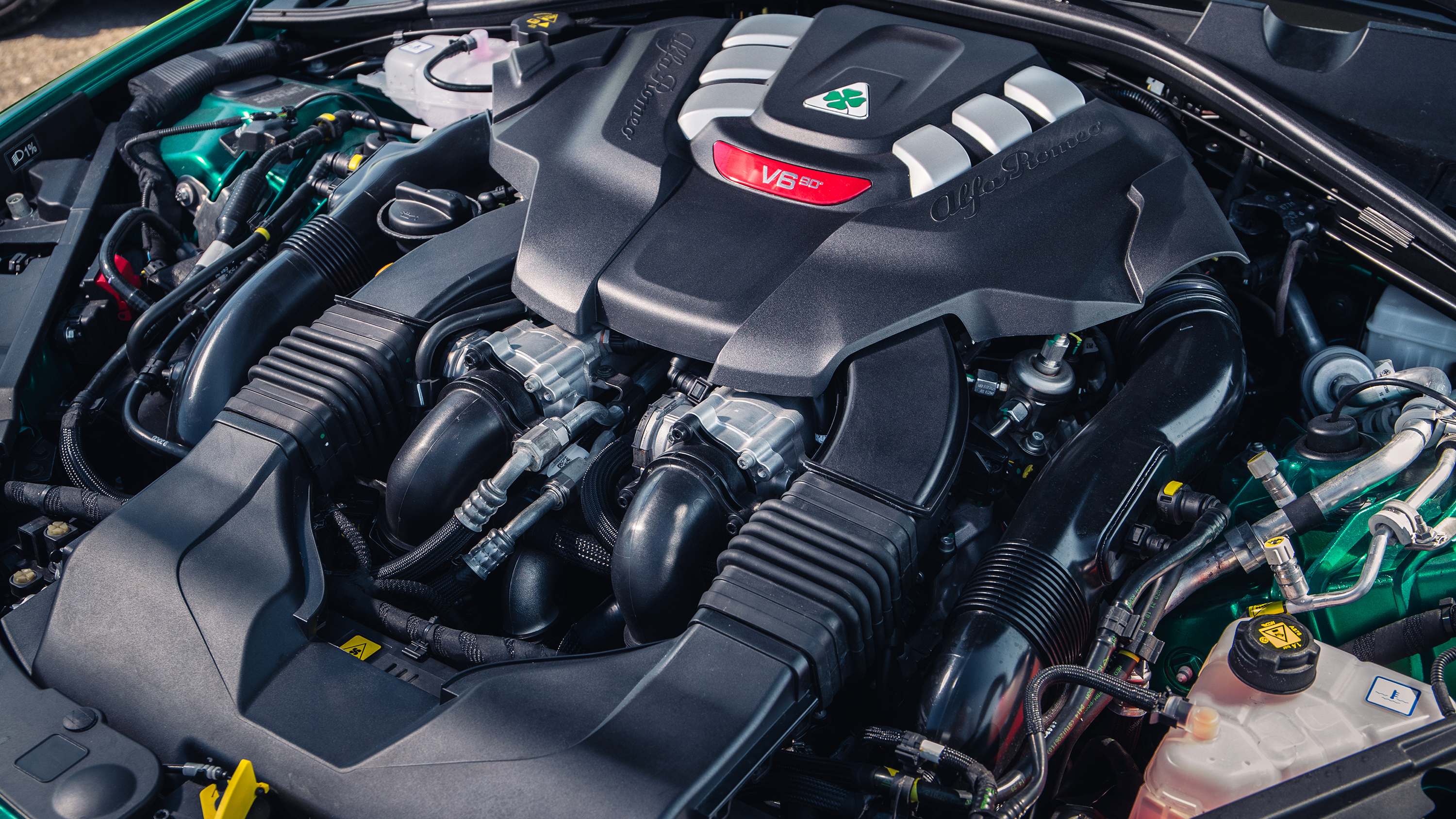 Alfa Romeo Giulia GTAm engine