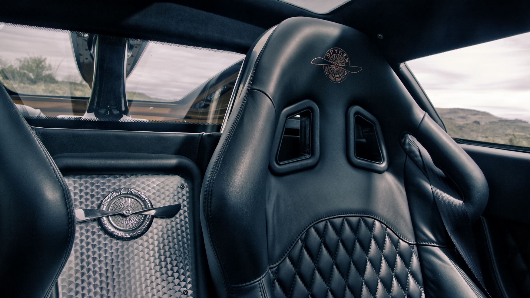 Spyker Aileron interior