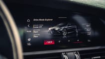 Alfa Romeo Giulia GTAm drive mode screen