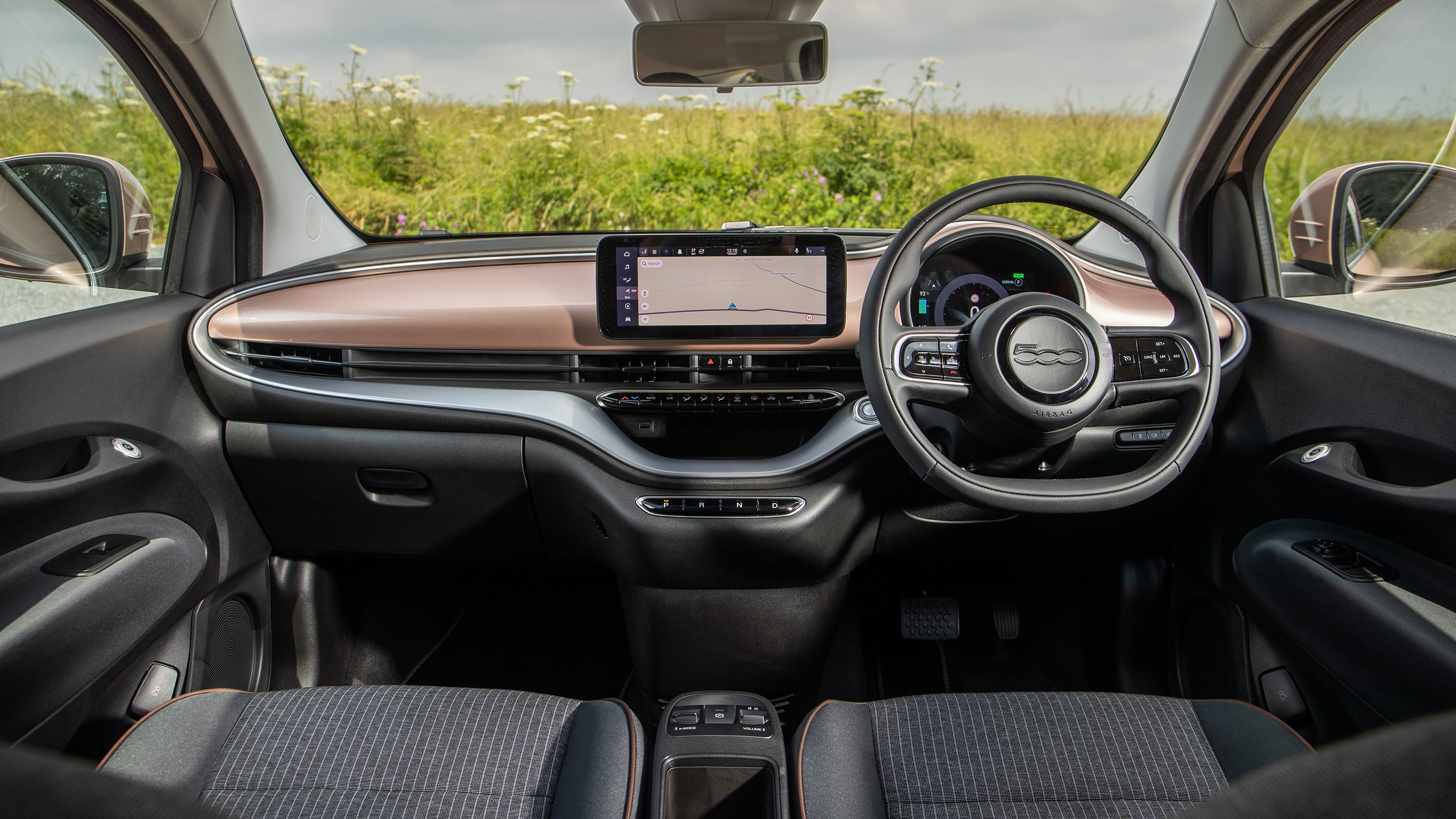 Fiat 500 Icon electric dashboard