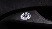 Fiat 500 Icon electric door release button