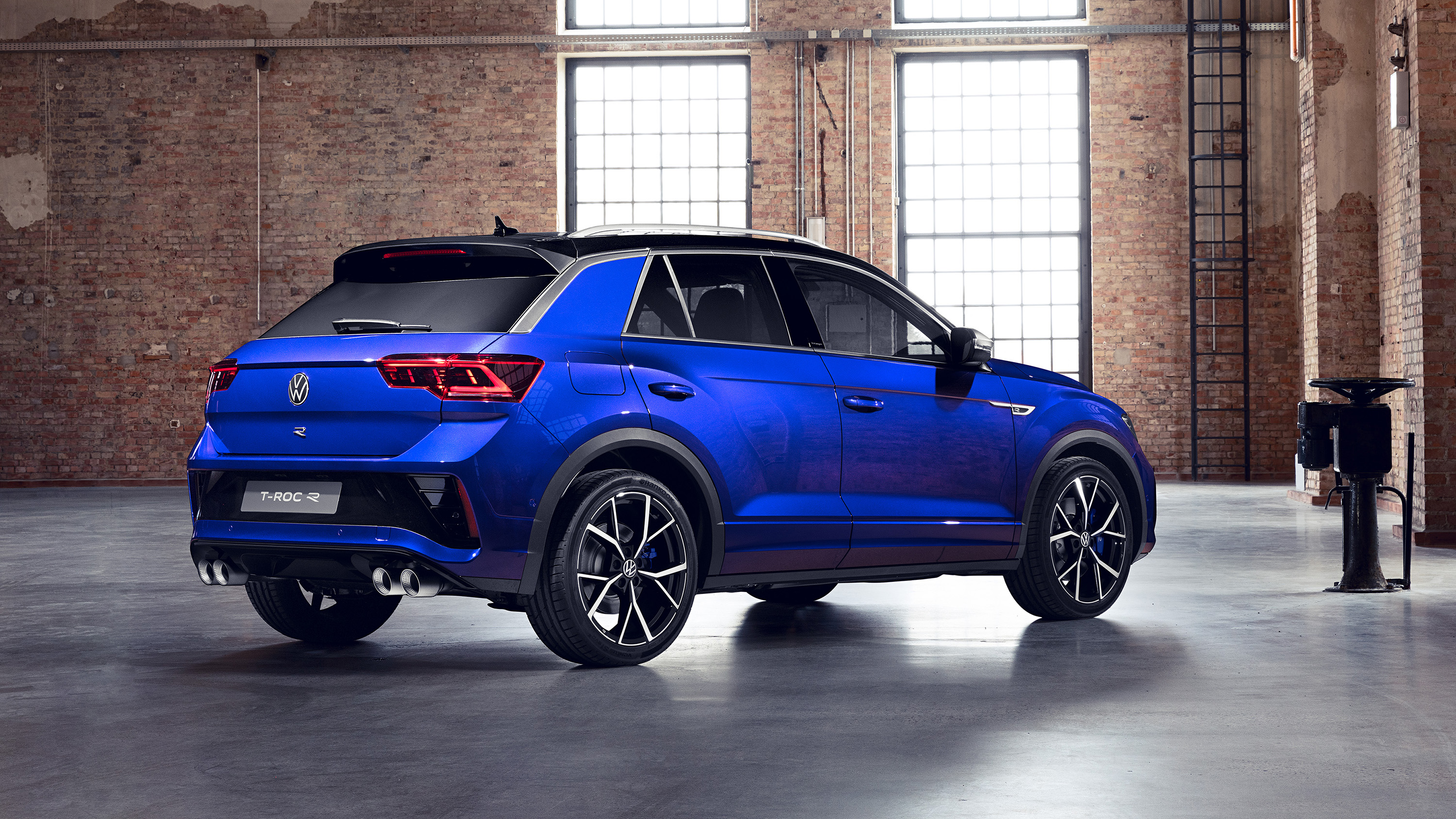 Volkswagen T-Roc R 2022 facelift blue rear