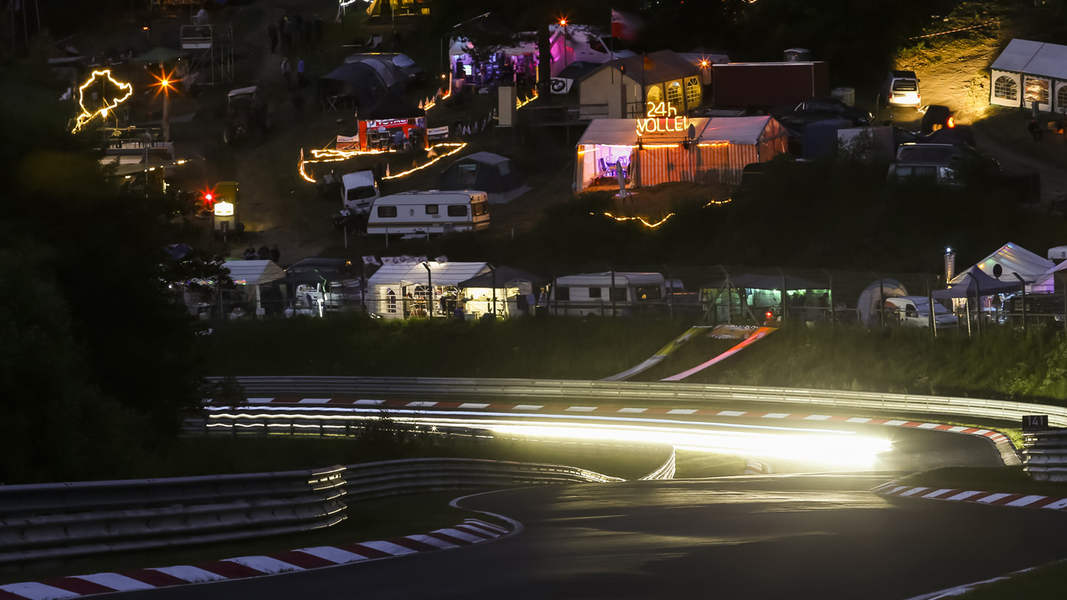 Racing on the Nordschleife at night