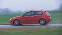 Ford Focus RS vs Alfa Romeo 147 GTA vs Volkswagen Golf R32 Top Gear archive