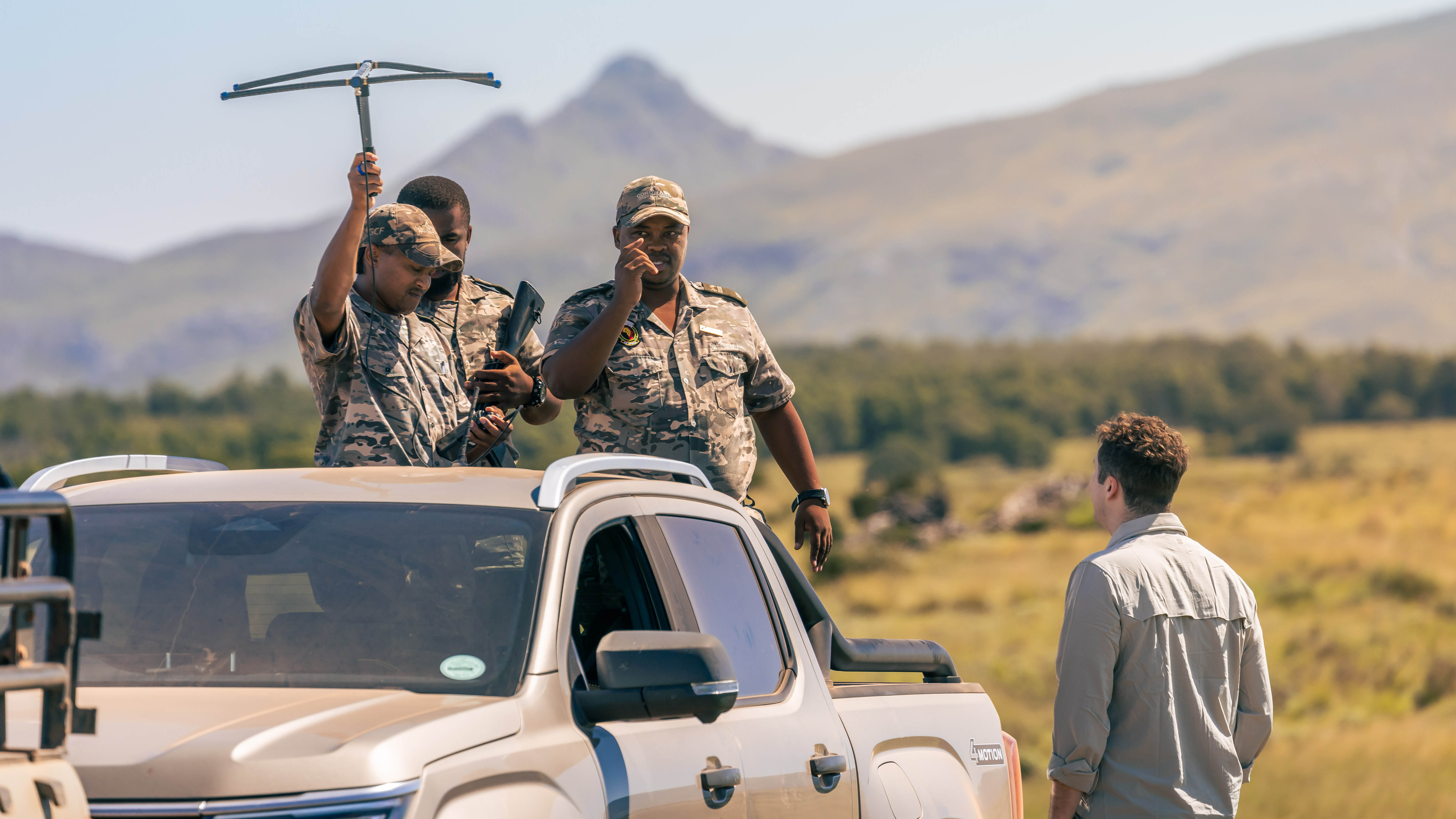 Top Gear saves the rhinos in South Africa Volkswagen Amarok