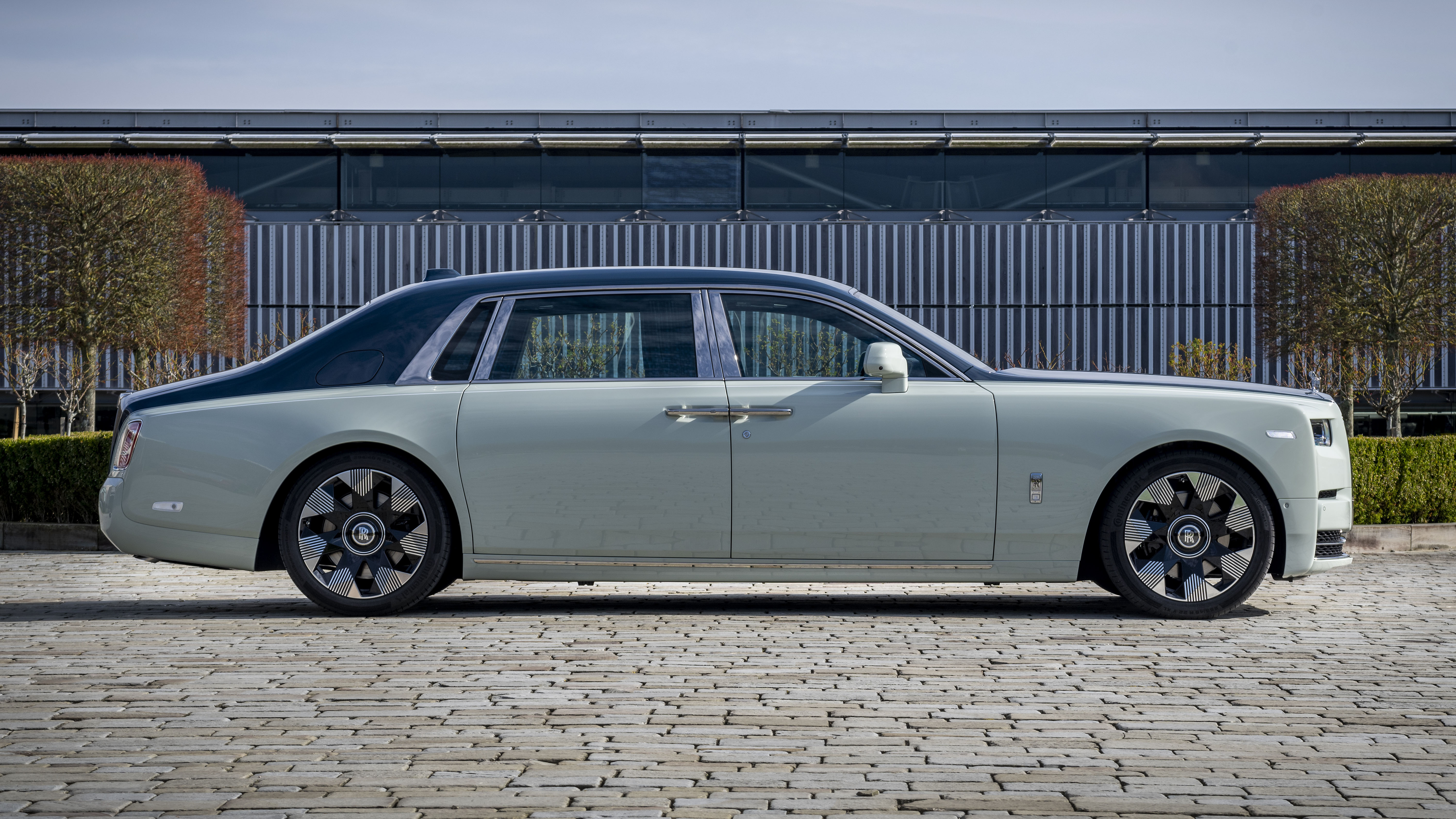 Rolls-Royce Phantom Extended Magnetism