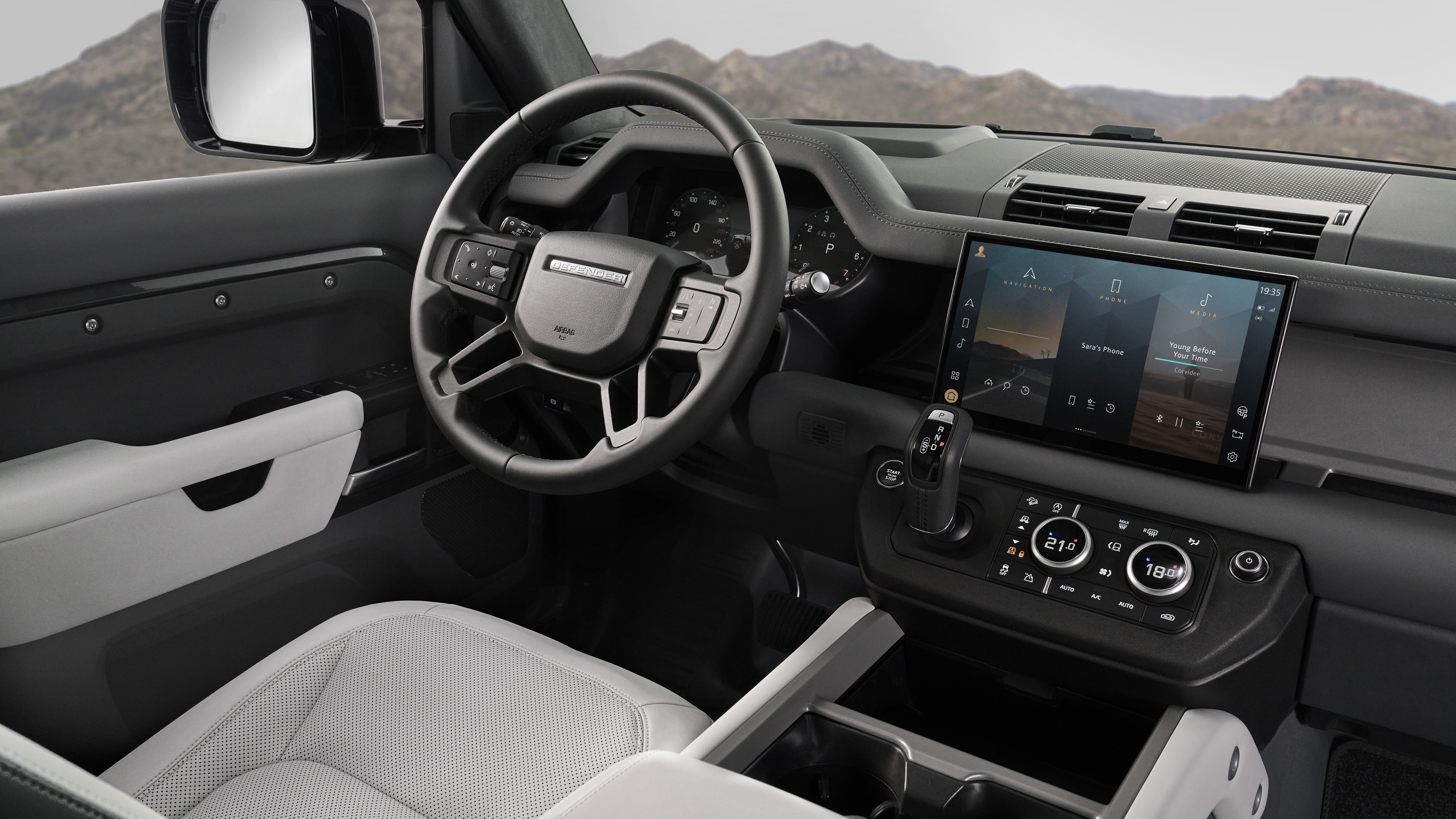 Land Rover Defender 130