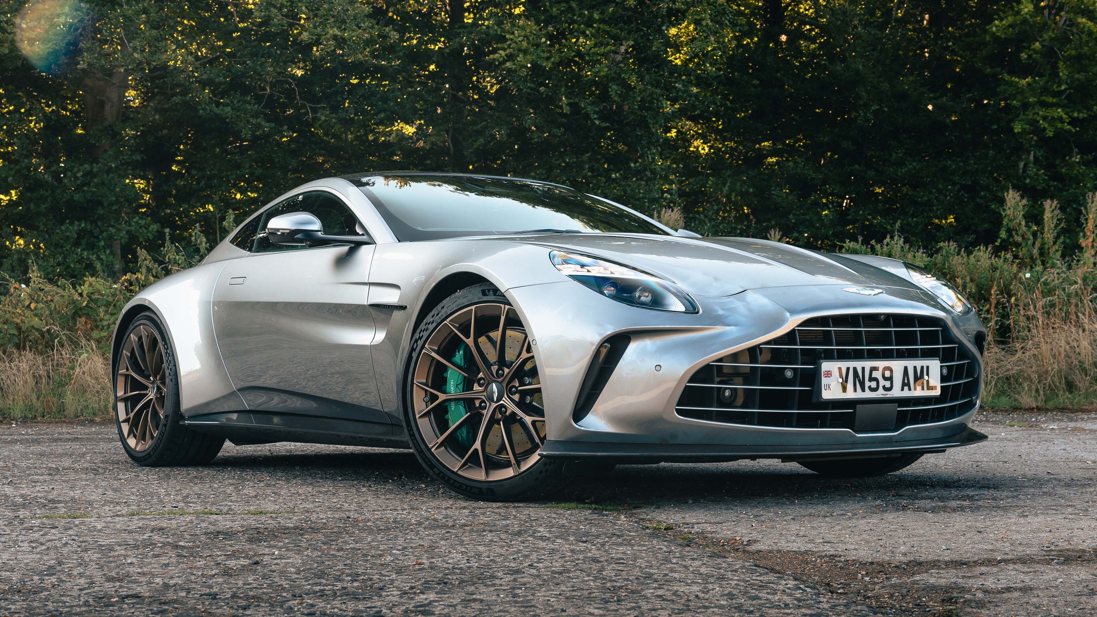 Aston Martin Vantage