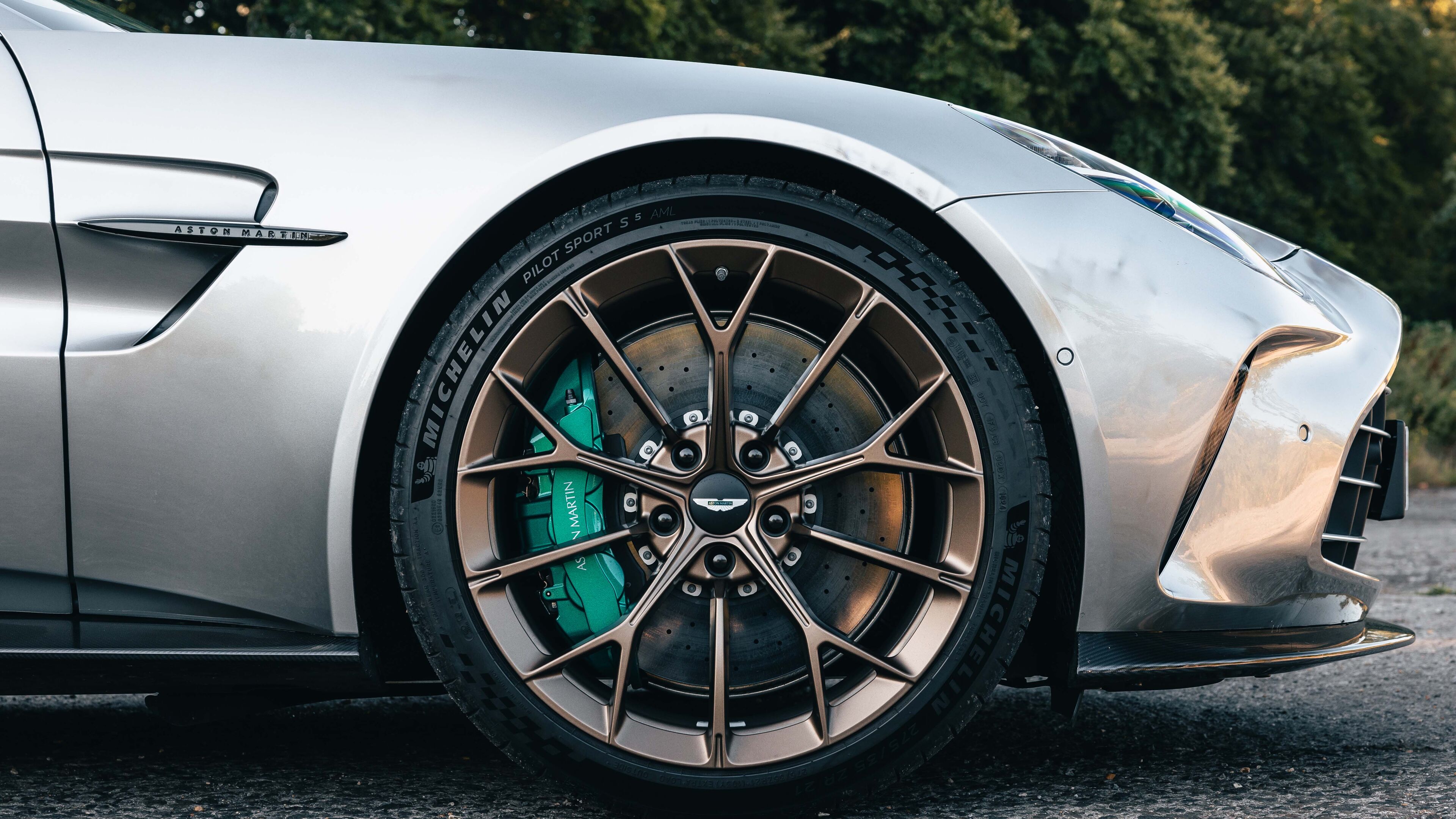 Aston Martin Vantage