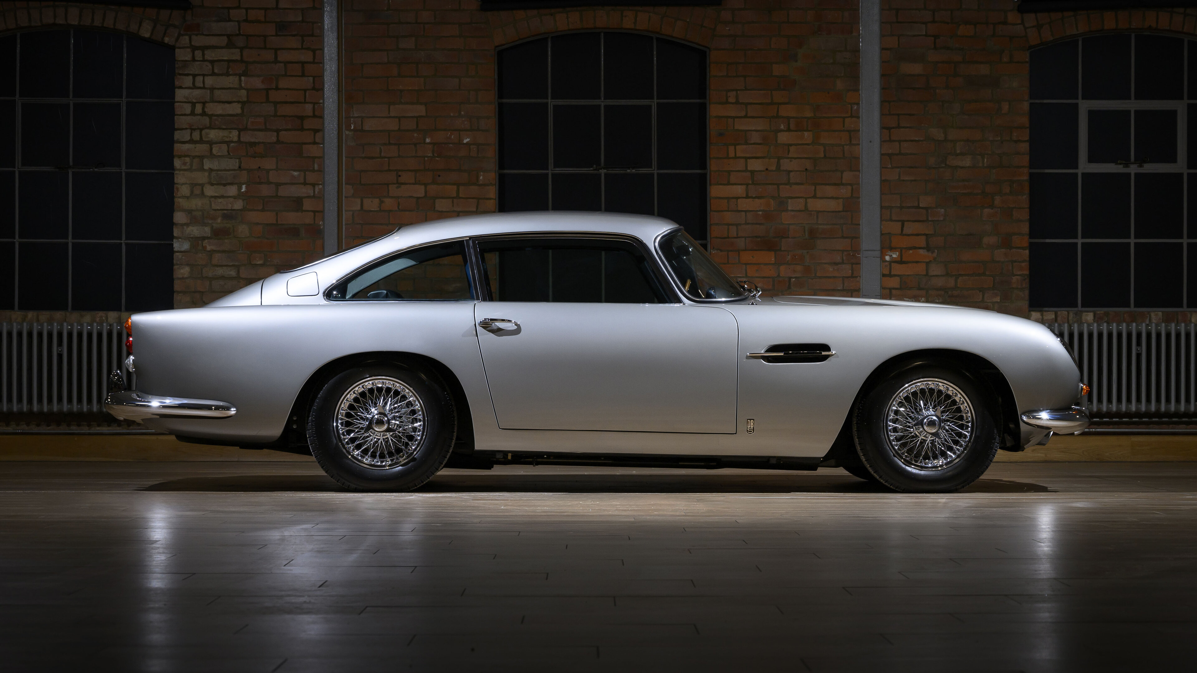 Aston Martin DB5 restoration
