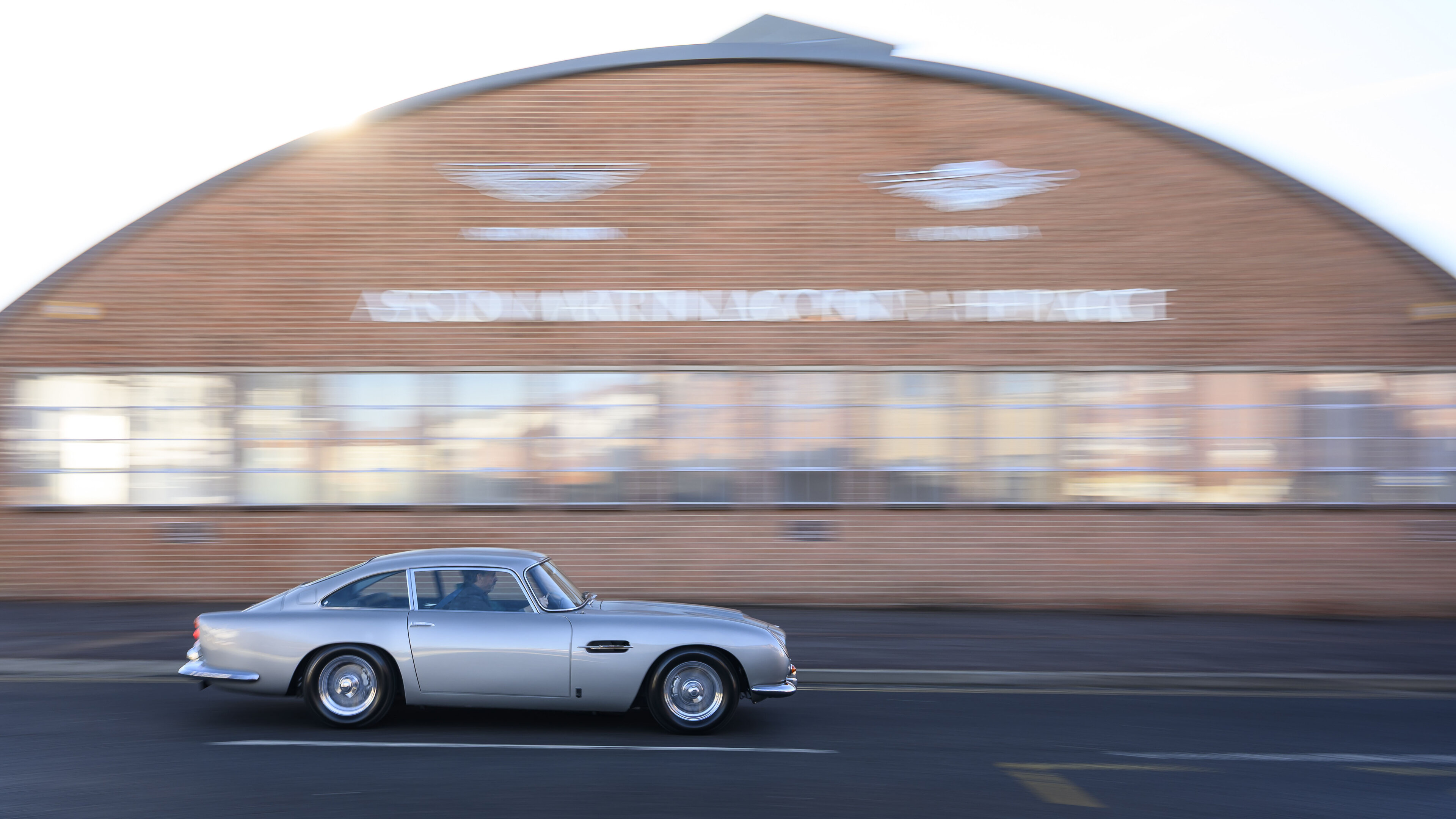 Aston Martin DB5 restoration
