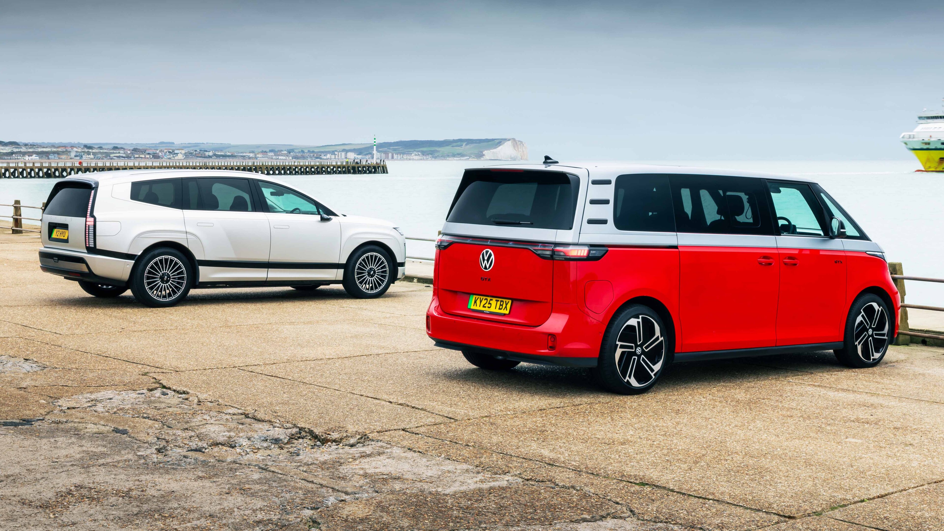 Volkswagen ID.Buzz GTX, Hyundai Ioniq 9