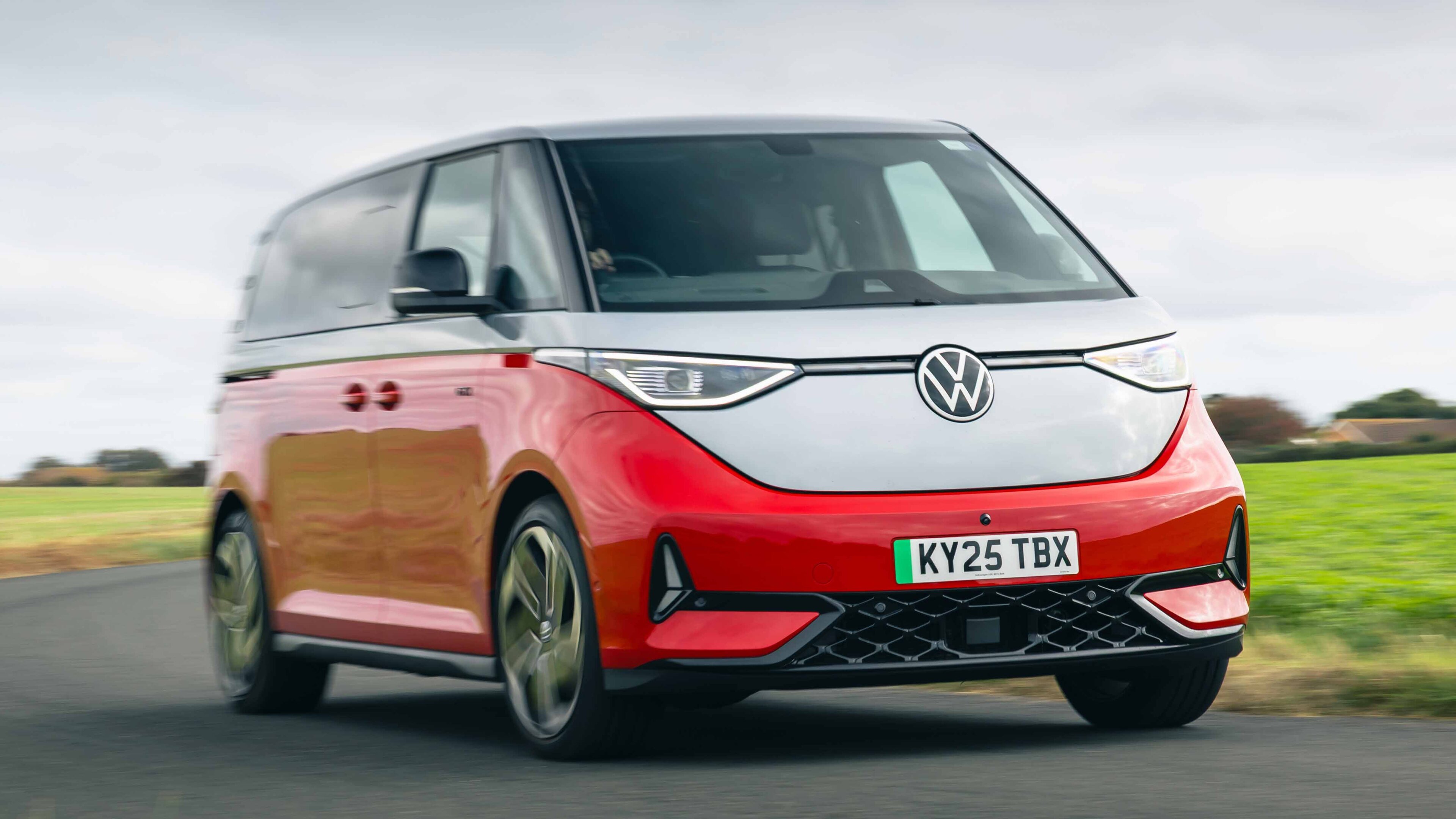 Volkswagen ID.Buzz GTX, Hyundai Ioniq 9