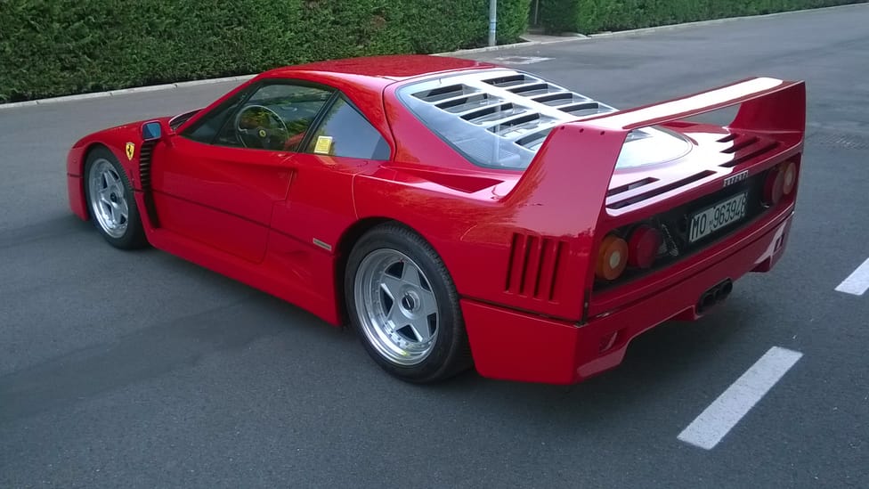 100815coys-1992_ferrari_f40_coys_nurburgring.jpg