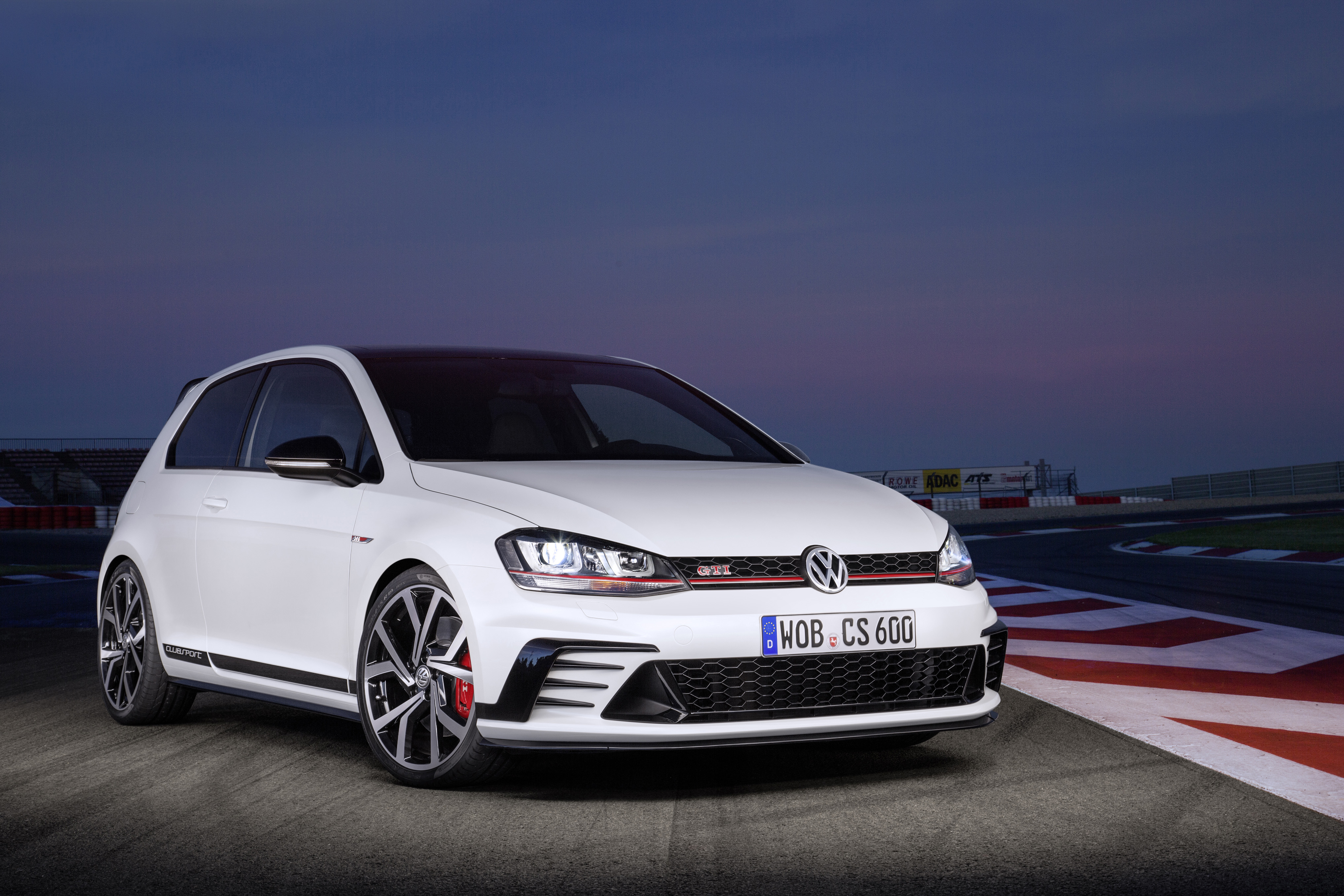 golf_gti_clubsport_1.jpg