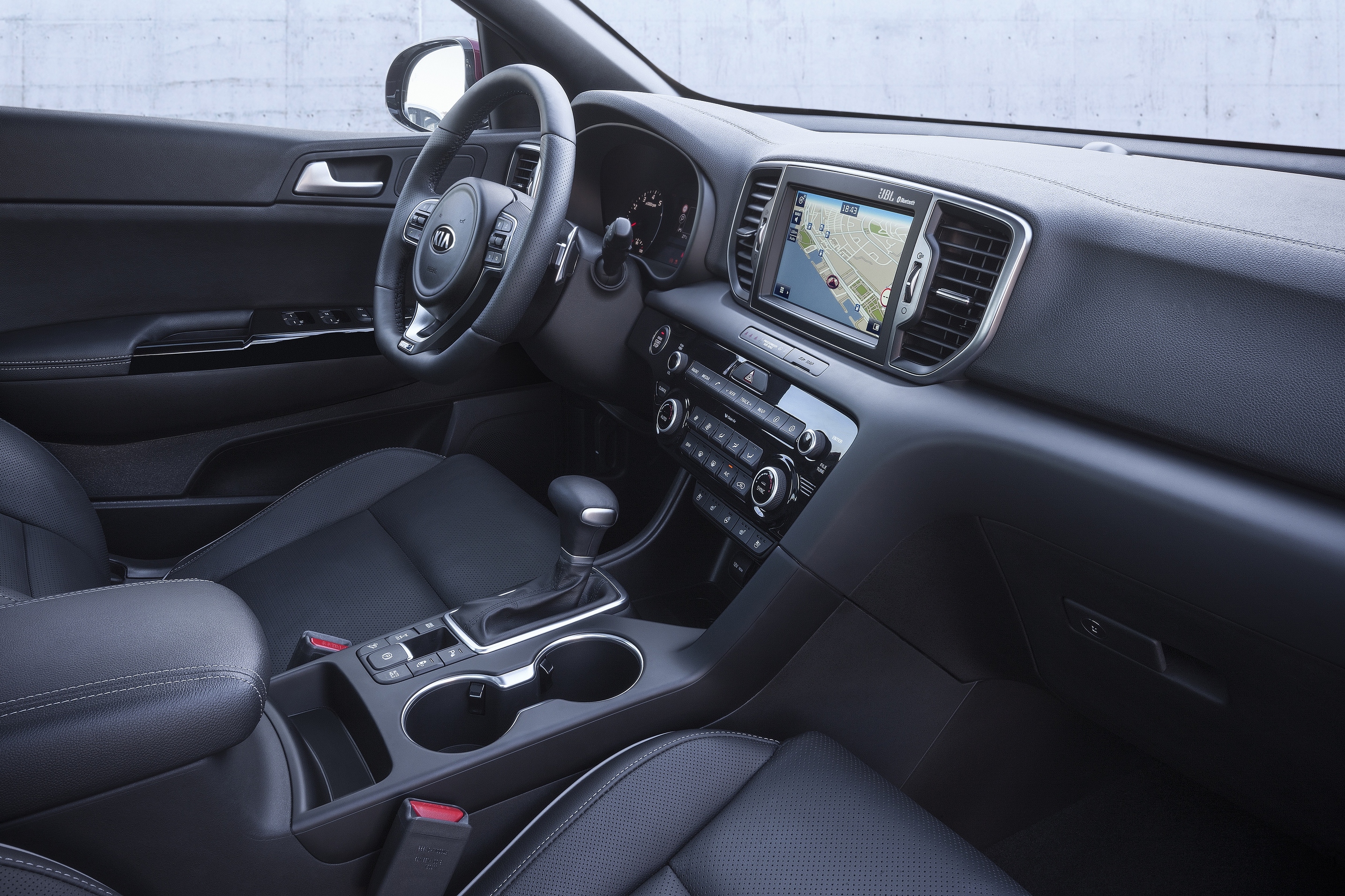 all-new_kia_sportage_interior_dash.jpg