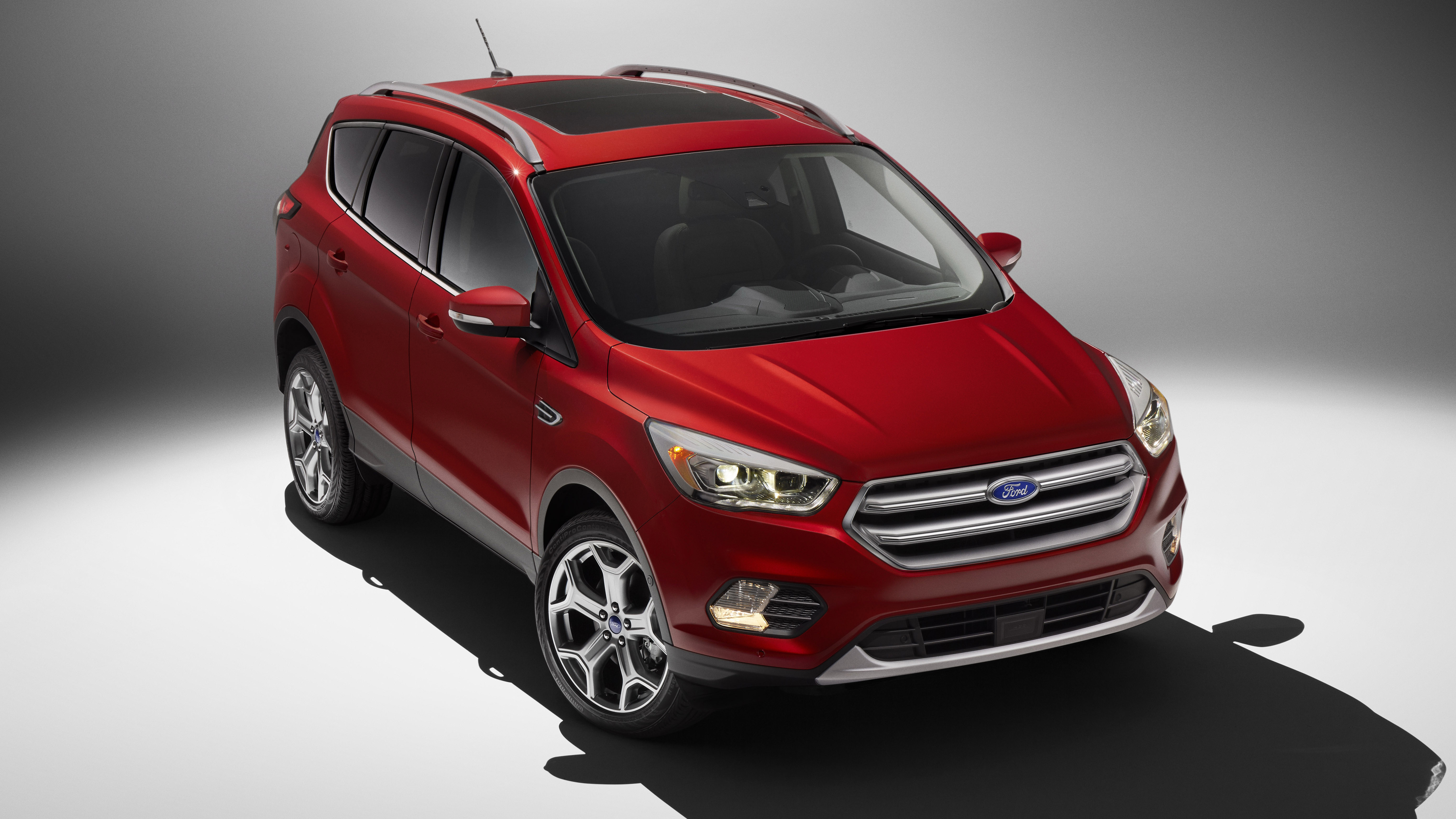 17fordescape-titanium_01_hr.jpg