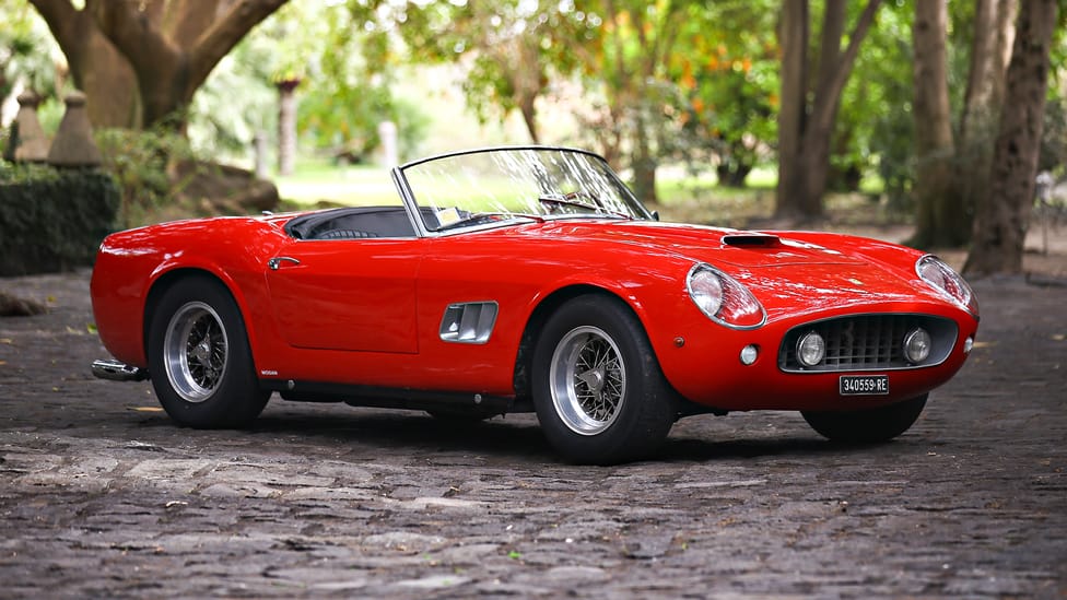 1961_ferrari_250_gt_swb_cal_spider-007_mhlead.jpg