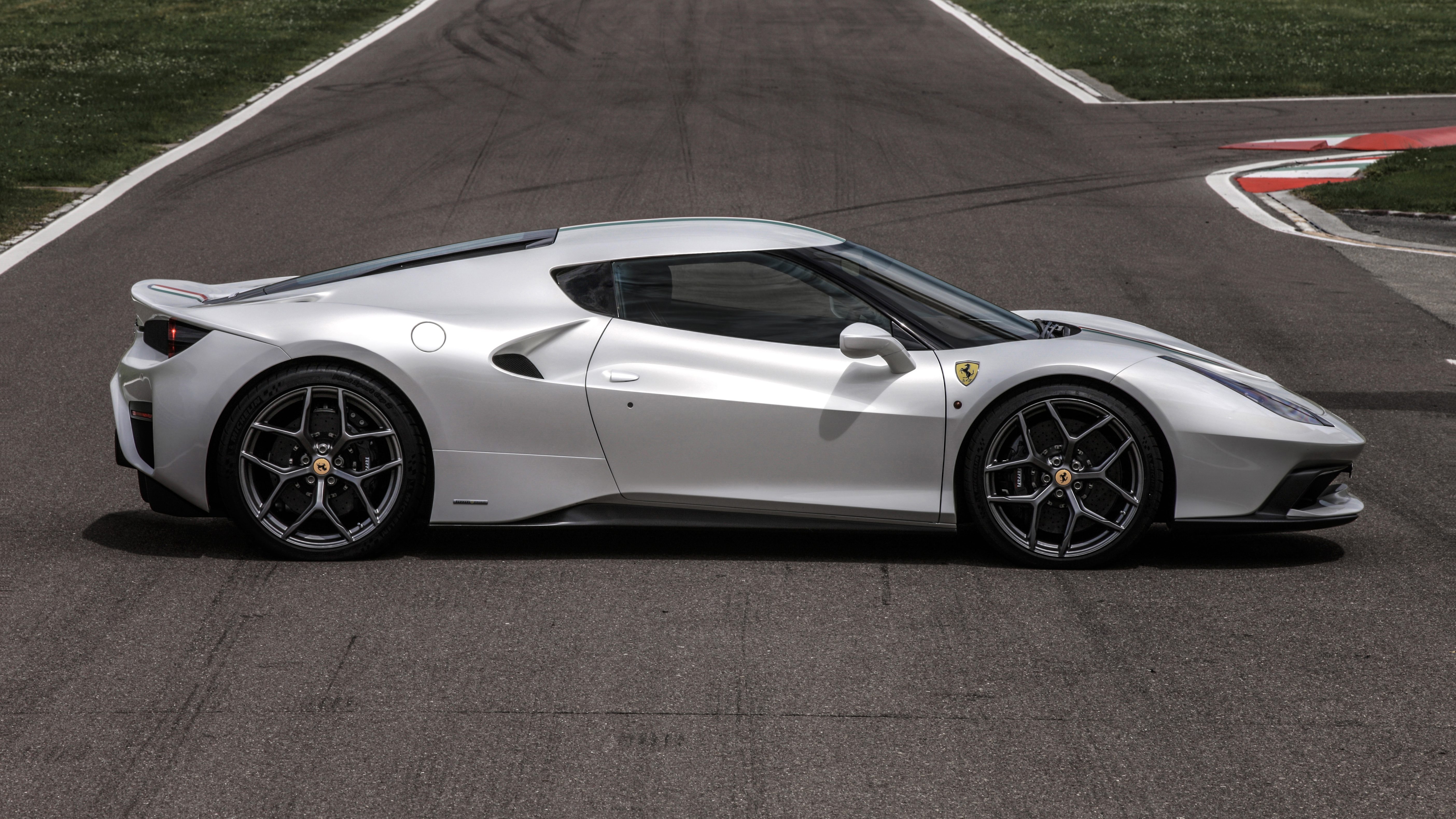 160376-car-458_mm_speciale_side.jpg