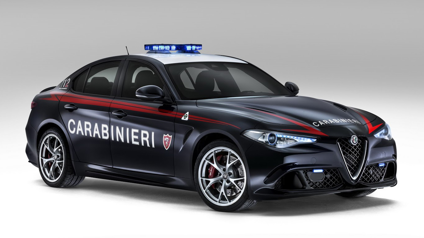 alfa-romeo-giulia-qv0police-4.jpeg