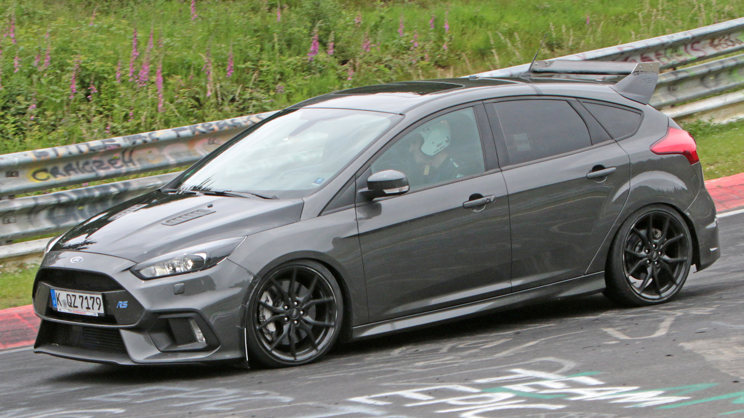 ford_focus_rs500_3.jpg