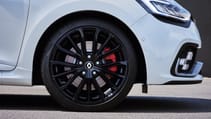 new_clio_renault_sport_220_trophy_embargo_14h00_050716_2.jpg