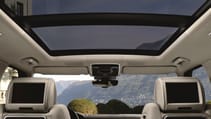 range_rover_2017_model_year_-_interior_1.jpg