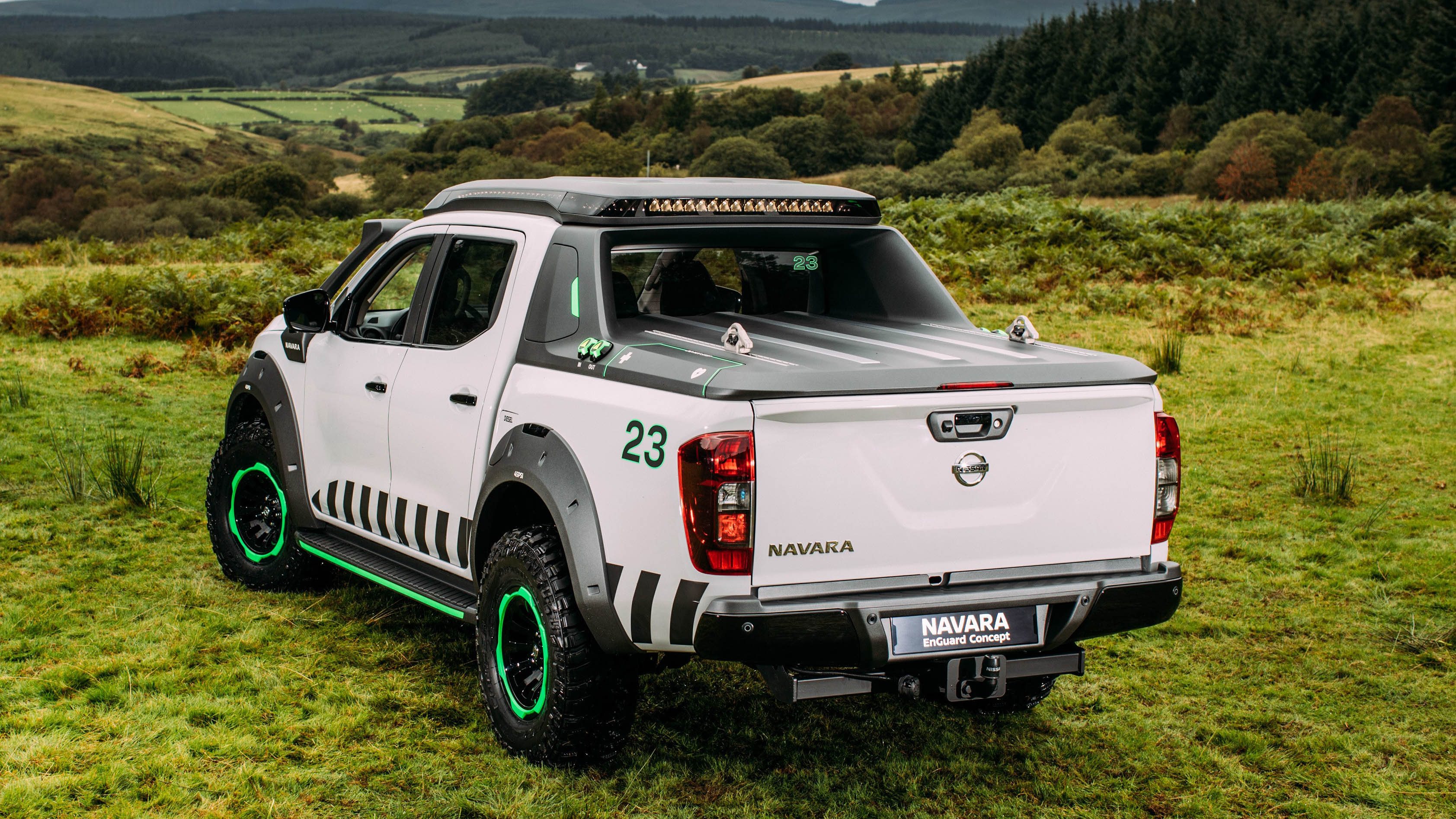 426151224_nissan_navara_enguard_concept.jpg