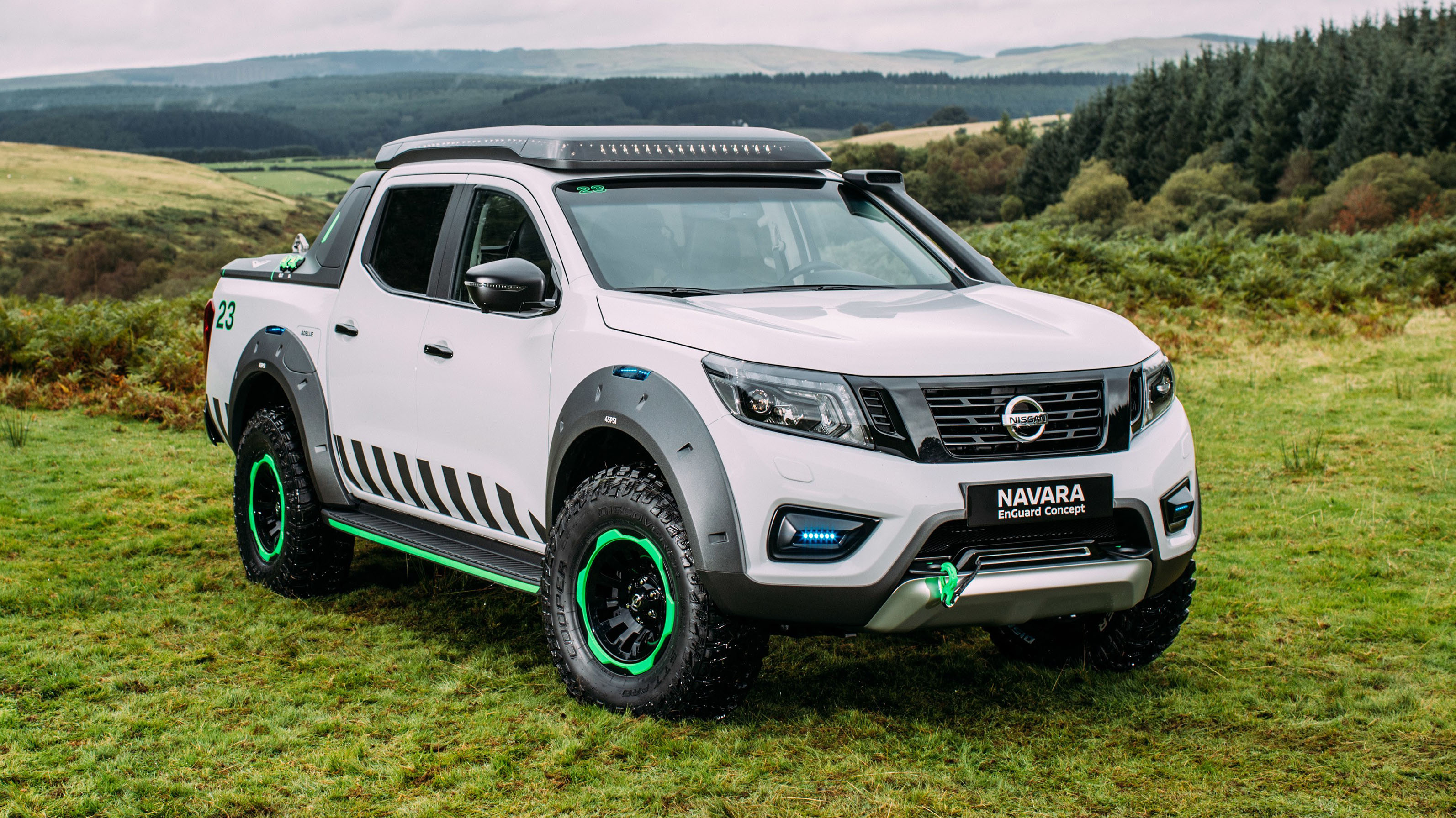 426151225_nissan_navara_enguard_concept.jpg