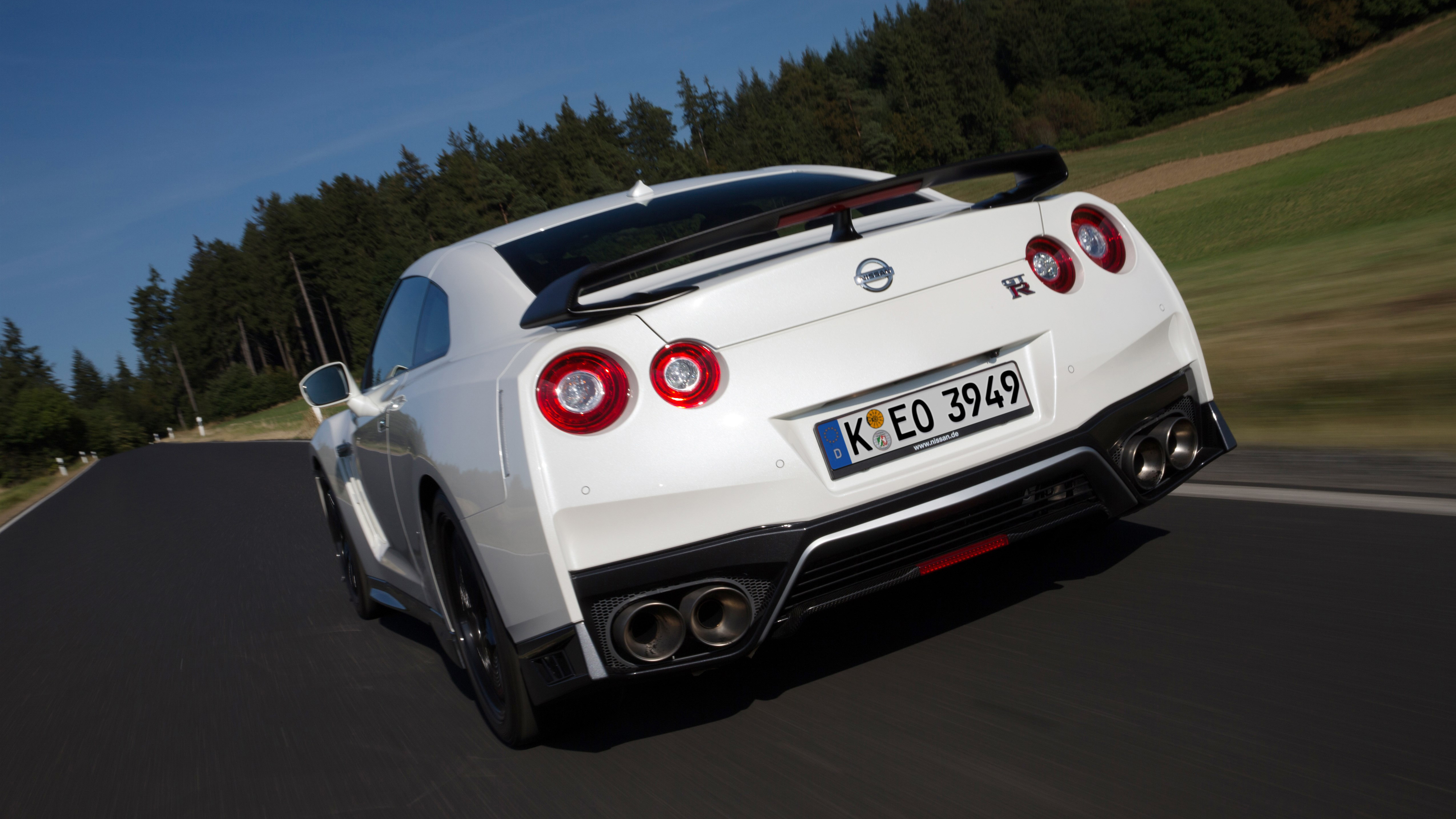 100593nissan_426153368_nissan_reveals_full_specs_and_pricing_for_thrilling_new_gt_r_track_edition.jpg
