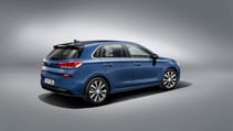hyundai_i30_3-4_rear.jpg