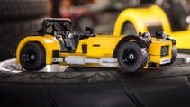 lego_caterham_620r_.jpg